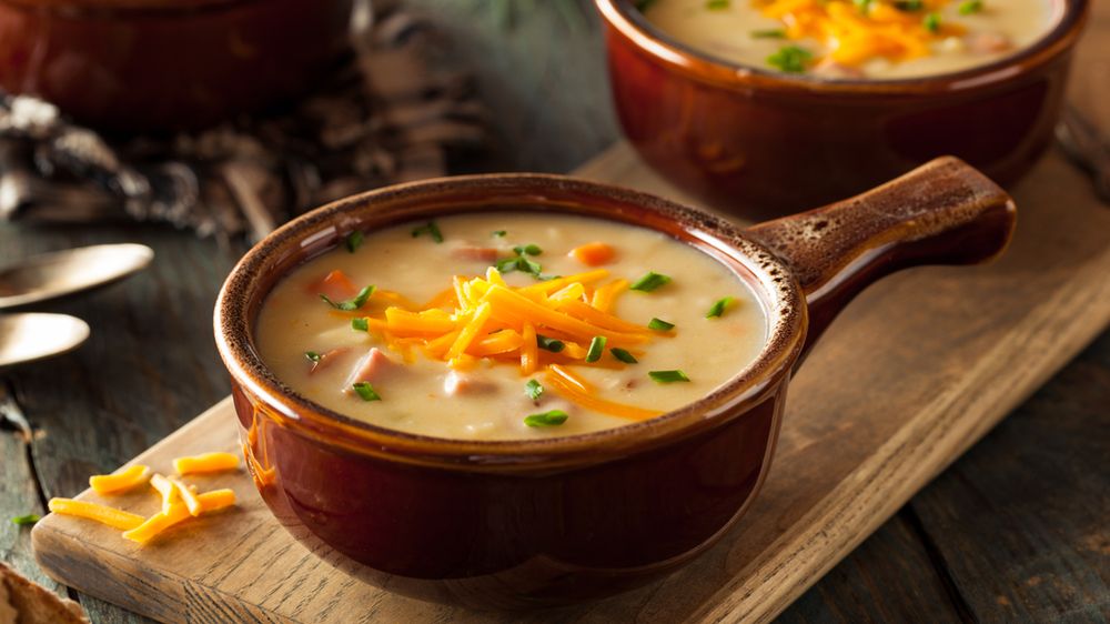 Zupa serowa przygotowana z dodatkiem mleka 1:1