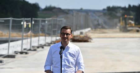 Mateusz Morawiecki zwycięzcą sondażu. Komentarz wiceministra z PiS