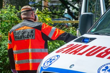 W miejscowości Przyrowo doszło do dachowania pojazdu. Kierował nim 20-letni mężczyzna