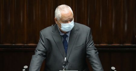 Prezes NBP w Sejmie: wydatki na kredyty spadły o 7 mld zł