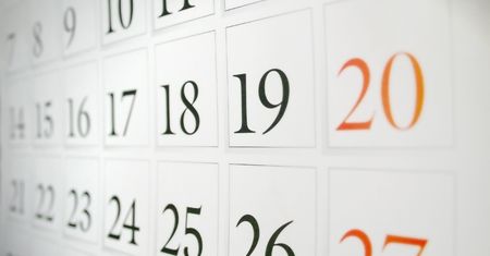 Przepisy na naprawdę długie weekendy. Oto jak przedłużyć wolne w 2024 roku