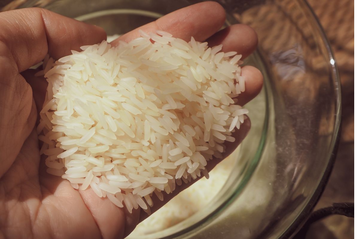 Unlock the surprising benefits of rice grains: from drying electronics to DIY air fresheners