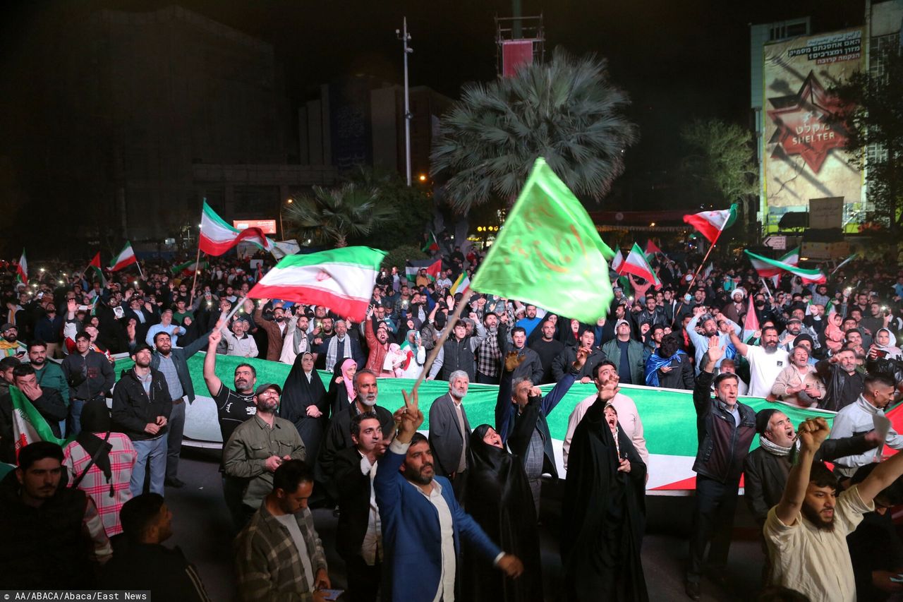 Euforia na ulicach Iranu po ataku. Są zdjęcia