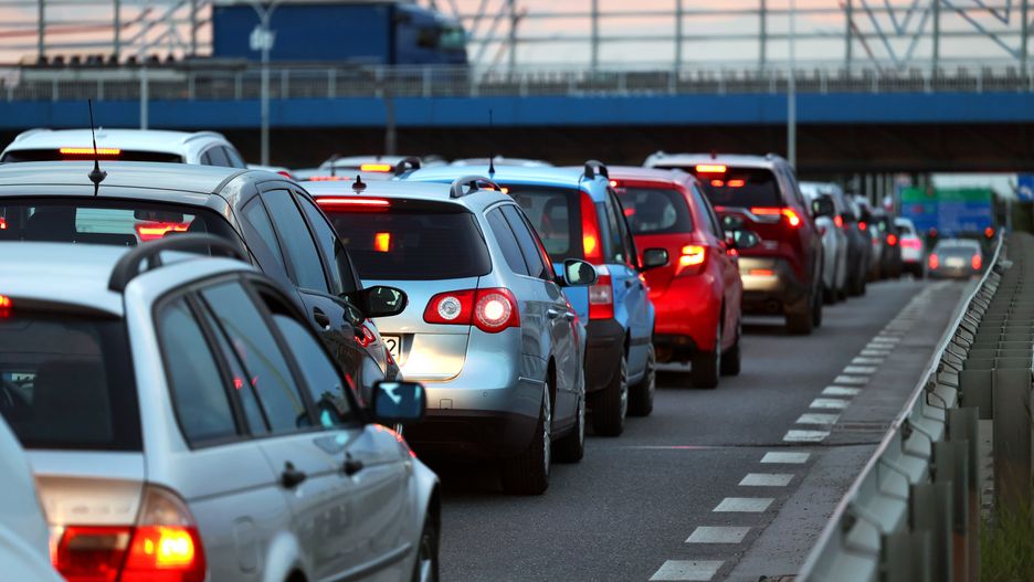 DAREK11
wieczór, korek, samochodowy, czerwone, spóźnienie, paliwo, cena, koszt, inflacja, samochód, stoi, miasto, szczyt, komunikacyjny, ruch, miejski, zastój, duży ruch, stop, pojazdy, droga, ulica, noc, podróż, drogo, zanieczyszczenie, powietrze, spalanie, przewóz, transport, polska, tir, w korku, utrudnienie, objazd, tranzyt, ograniczenie