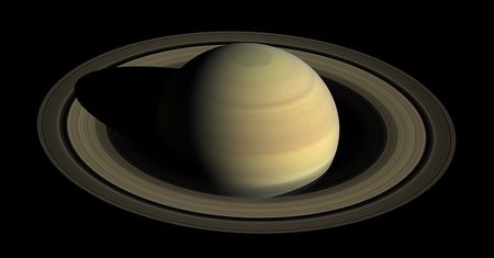Opozycja Saturna – niesamowite zjawisko na niebie. Planetę można teraz zobaczyć gołym okiem