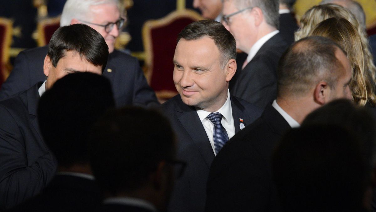 Prezydent Andrzej Duda podczas powitania w Grand Master`s Palace przed XIII Spotkaniem Prezydentów Państw Grupy Arraiolos na Malcie