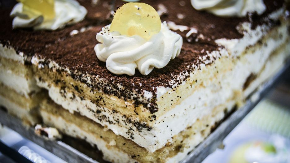 Ciastka zjadane na miejscu w cukierni czy kawiarni są obłożone wyższym podatkiem niż kupowane na wynos