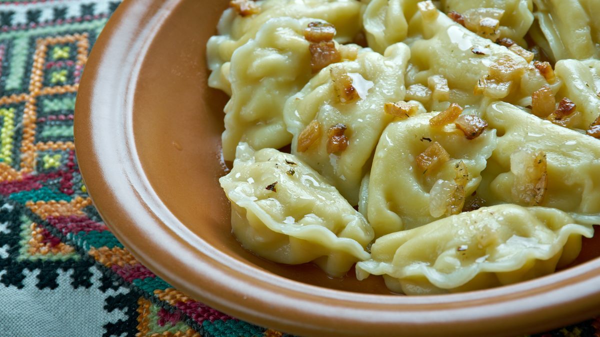 Tatarskie kartofliki - pierogi z ziemniakami i gotowanym jajkiem