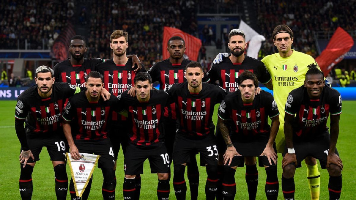Getty Images / Nicolò Campo/LightRocket / Na zdjęciu: piłkarze AC Milan