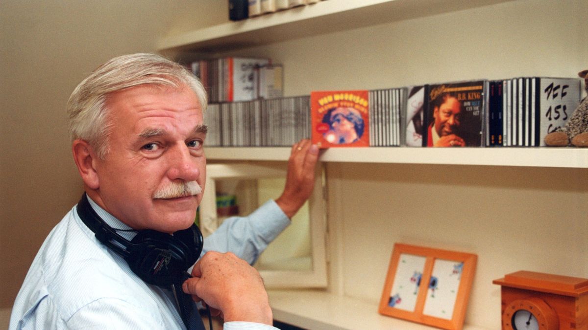 Andrzej Olechowski w swoim domu