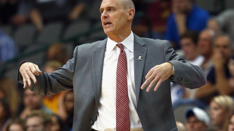 Niewielu trenerów NBA ma większy wpływ na przebieg meczów niż Rick Carlisle