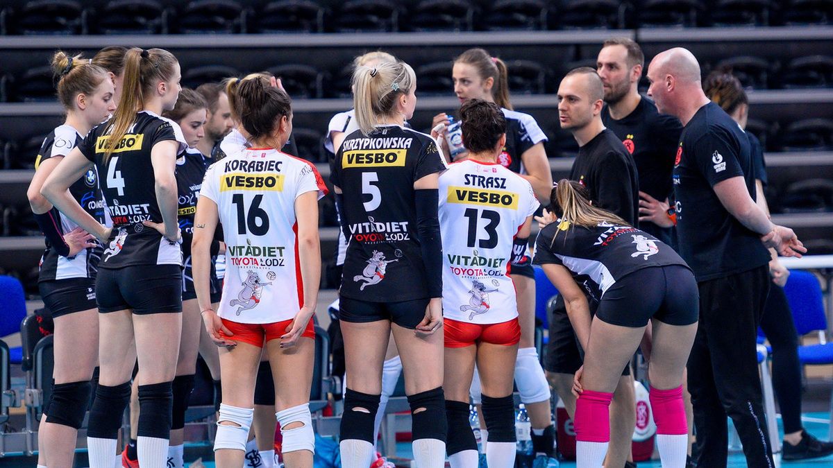 WP SportoweFakty / Paweł Piotrowski / Na zdjęciu: drużyna ŁKS-u Commercecon Łódź