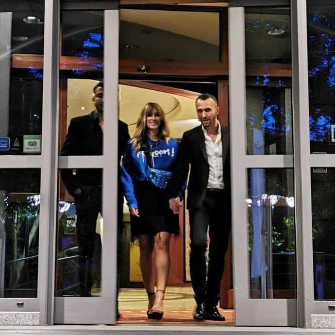 Karolina Szostak w szpilkach i mini w Sopocie