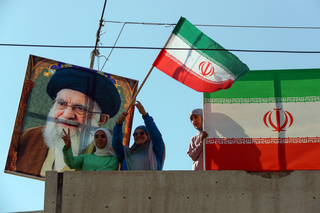 Ajatollah gratuluje Iranowi "zwycięstwa nad USA". Znowu grozi