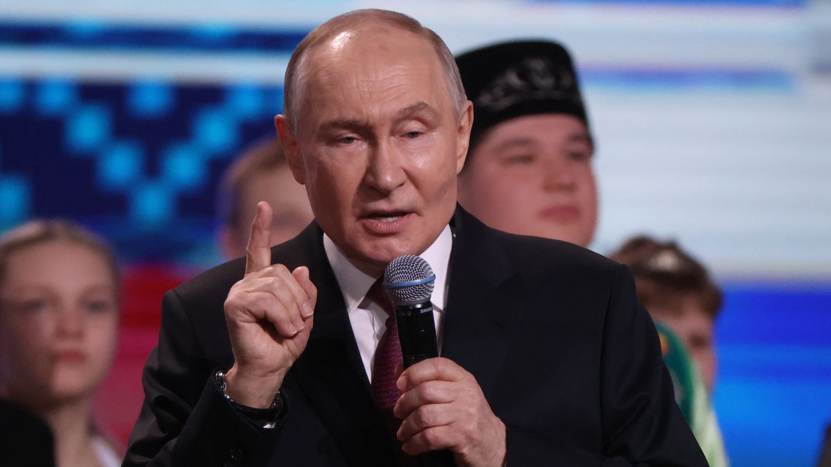 MOSCOW, RUSSIA - FEBRUARY 5: Russian President Vladimir Putin addresses to participants, wearing national wear of the peoples of Russia, during a launching ceremony of the 'Year Of Unity Of The Peoples of Russia'at the Russia National Exhibition Center, on February 5, 2026, in Moscow, Russia. Last year President Putin issued an executive order designating 2026 as the "Year of Unity of the Peoples of Russia," in a bid to strengthen national unity.(Photo by Contributor/Getty Images)