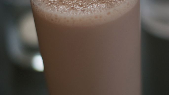 Odtłuszczone czekoladowe mleko sojowe z dodatkiem wapnia oraz witaminami A i D