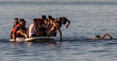 Ceuta oblężona przez imigrantów. "Są doskonale zorganizowani"