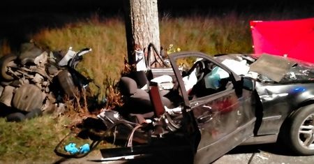 Biała Piska: Tragiczny wypadek. Nie żyje 18-letni kierowca BMW