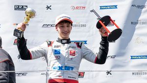 "Nowy Kubica" znów zachwycił ekspertów. 17-latek z Polski ze zwycięstwem