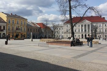 Pogoda w Kielcach. Prognoza na poniedziałek 6 października. Łagodny początek tygodnia z lekkim deszczem