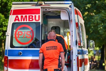 Kostrzyn nad Odrą: Ratownicy odebrali poród w karetce na poboczu drogi