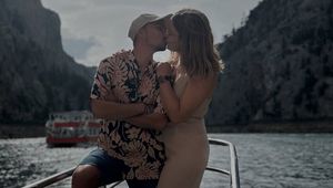 Skradł serce Karoliny. Od lat kroczy u jego boku