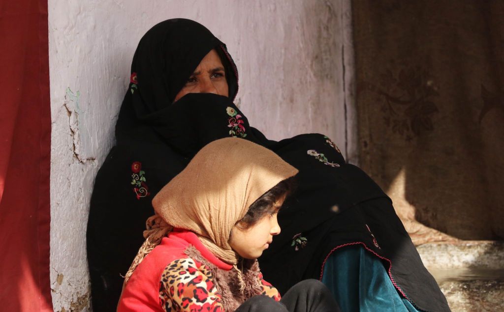 "Nigdy nie sądziłam, że będę musiała nosić burkę. Moja tożsamość zostanie utracona". Przerażenie afgańskich kobiet. Ich wolność i prawa są ograniczane