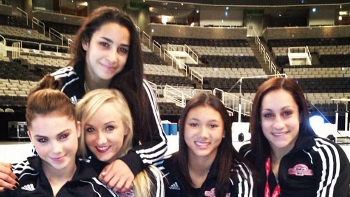 McKayla Maroney (pierwsza od lewej) była jedną z setek zawodniczek molestowanych przez Larry'ego Nassara