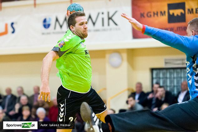 Paweł Piętak rozpoczynał sezon w Chrobrym Głogów. Teraz zdobywa bramki dla Wybrzeża