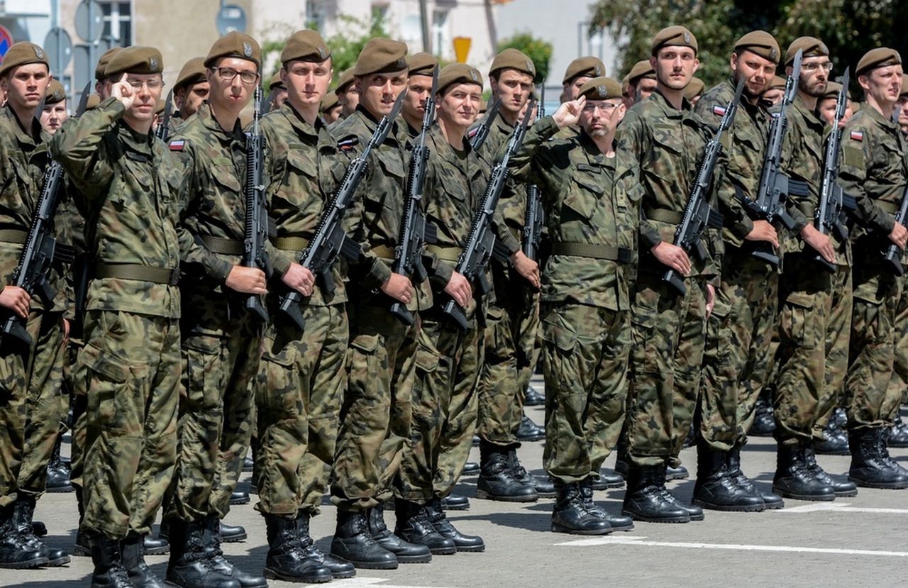 WOT skutecznie kusi najlepszych oficerów. W terytorialsach dostają lepsze stanowiska i pieniądze