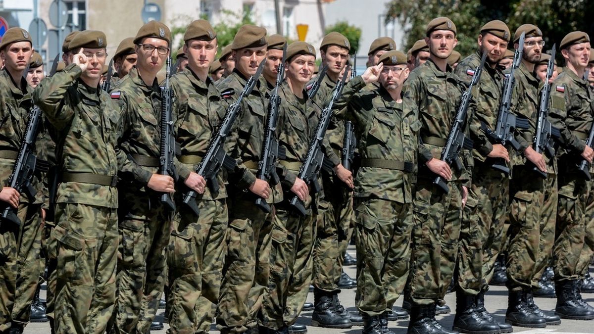 Żolnierze WOT z 4. Warminsko-Mazurskiej Brygady OT.