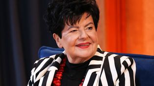 Przeszła na emeryturę jako 70-latka. Oto jakie świadczenie pobiera