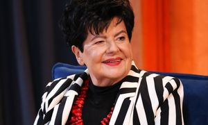 Przeszła na emeryturę jako 70-latka. Oto jakie świadczenie pobiera