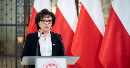 Kolekcjonerskie monety nie tylko dla premiera. NBP obdarował też marszałek Sejmu
