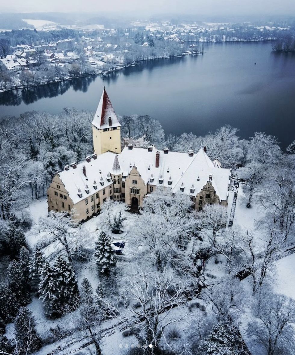 Jan Lubomirski-Lanckoroński pokazał nowe zdjęcia zamku