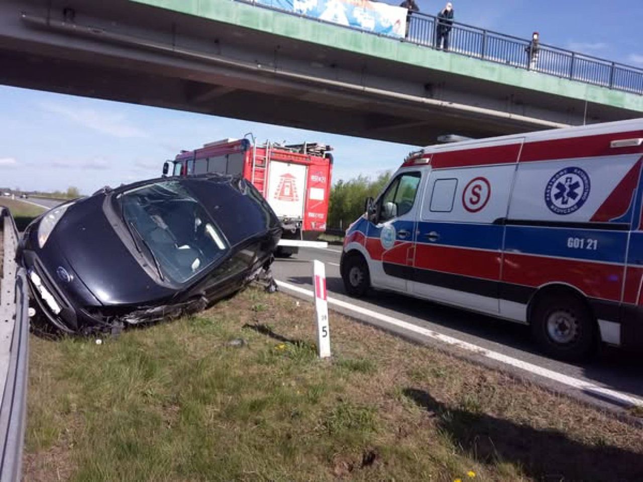 Pomorskie: Wypadek na S7. Samochód dachował