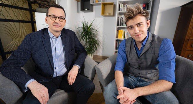 Premier udzielił wywiadu youtuberowi Blowkowi. "Świetny ruch"