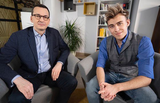 Premier udzielił wywiadu youtuberowi Blowkowi. "Świetny ruch"