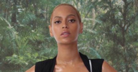 Beyonce pokazała naoliwione piersi!
