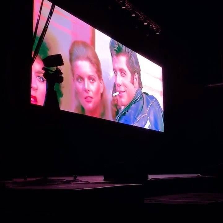 Olivia Newton-John i John Travolta na spotkaniu "Meet n' Grease Movie Sing-a-long with Danny and Sandy"
