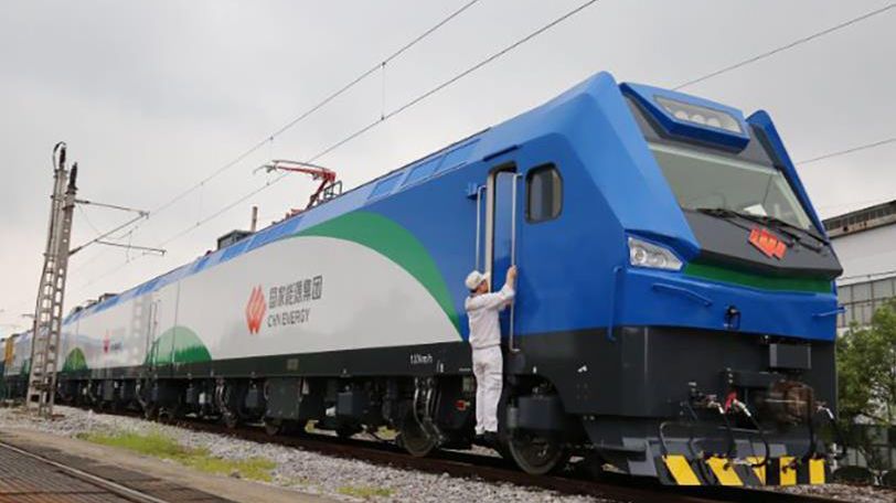 Potężna chińska lokomotywa zaprezentowana. A my przypominamy innych gigantów 1