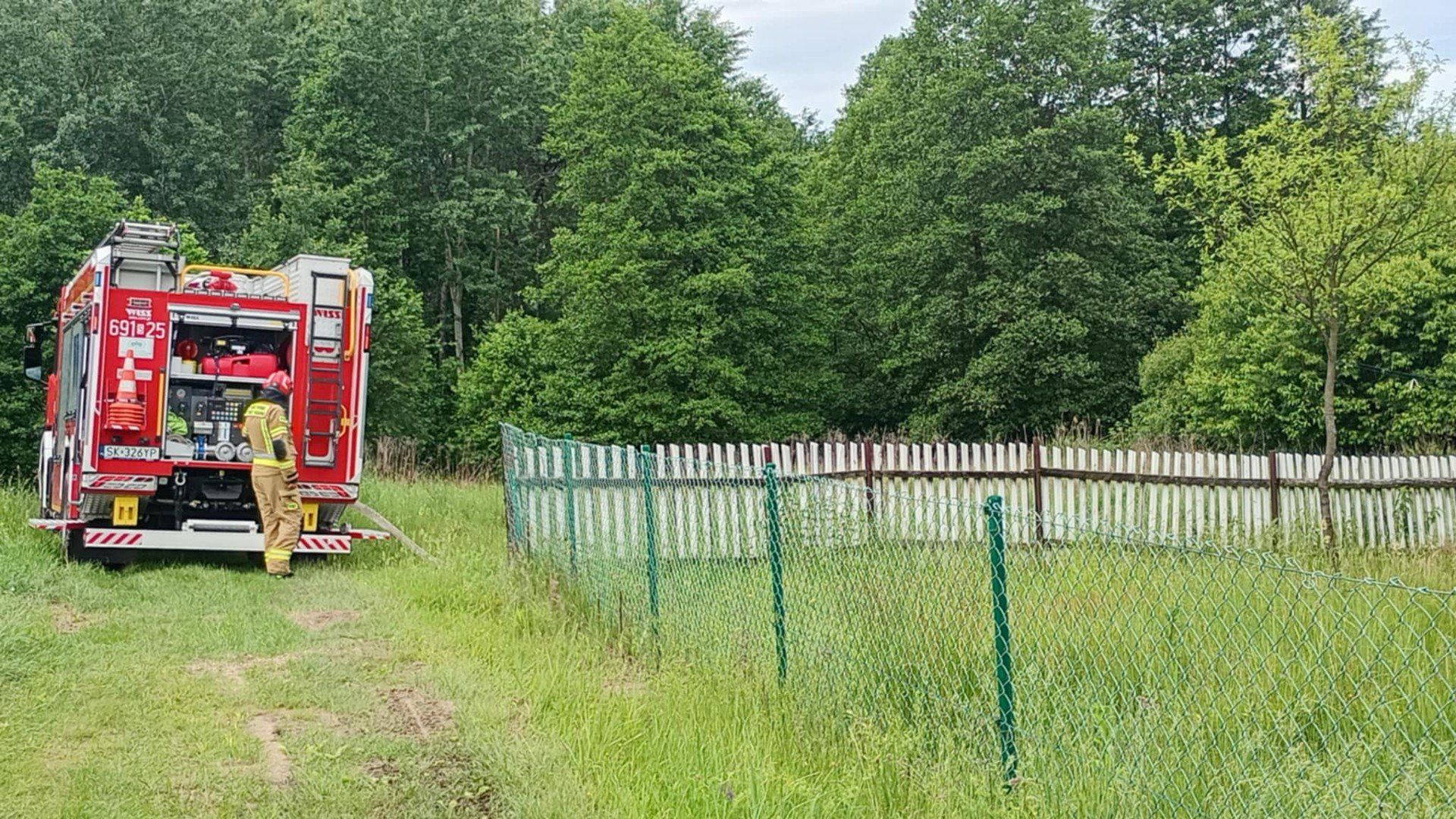 Spłonął pustostan na granicy Rybnika, Żor i Świerklan