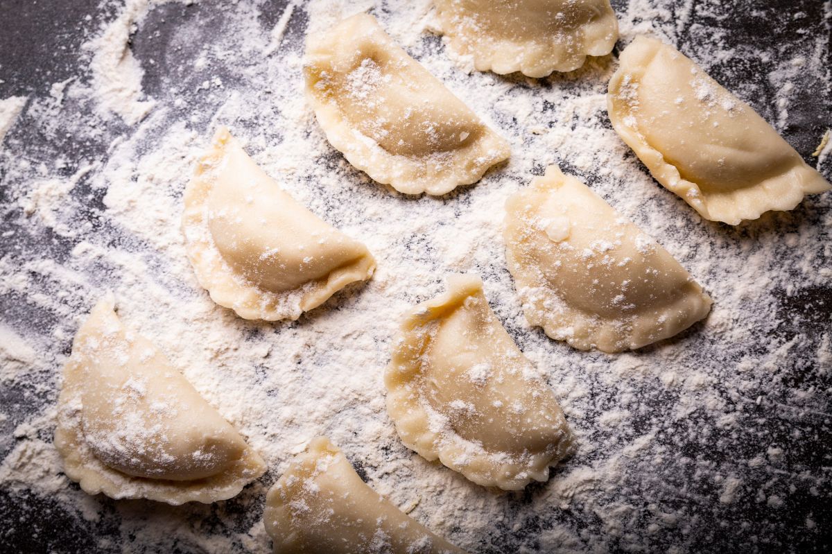 Największy sekret idealnego ciasta. Pierogi są delikatne, ale nie rozlatują się w wodzie