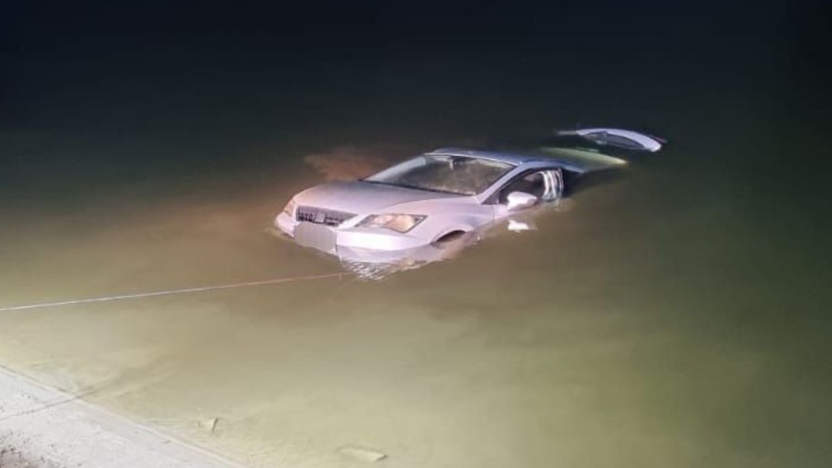 Samochód w Wiśle. Strażacy wkroczyli do akcji.