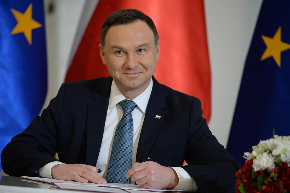 Prezydent Andrzej Duda podpisze ustawę o budowie muru na granicy z Białorusią 