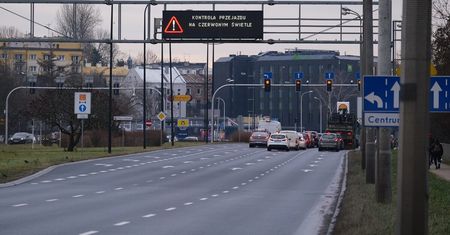 Kontrola przejazdu na czerwonym świetle w Lublinie. Czy kierowcy powinni się obawiać konsekwencji? [ZDJĘCIA]