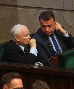 Minister Błaszczak walczy z wrogiem. Słownie [OPINIA]