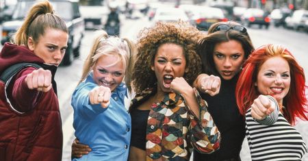 Fani wściekli na "wielkie" ogłoszenie Spice Girls. "Zwykły skok na kasę"