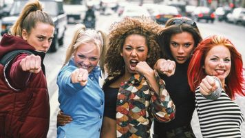 Fani wściekli na "wielkie" ogłoszenie Spice Girls. "Zwykły skok na kasę"
