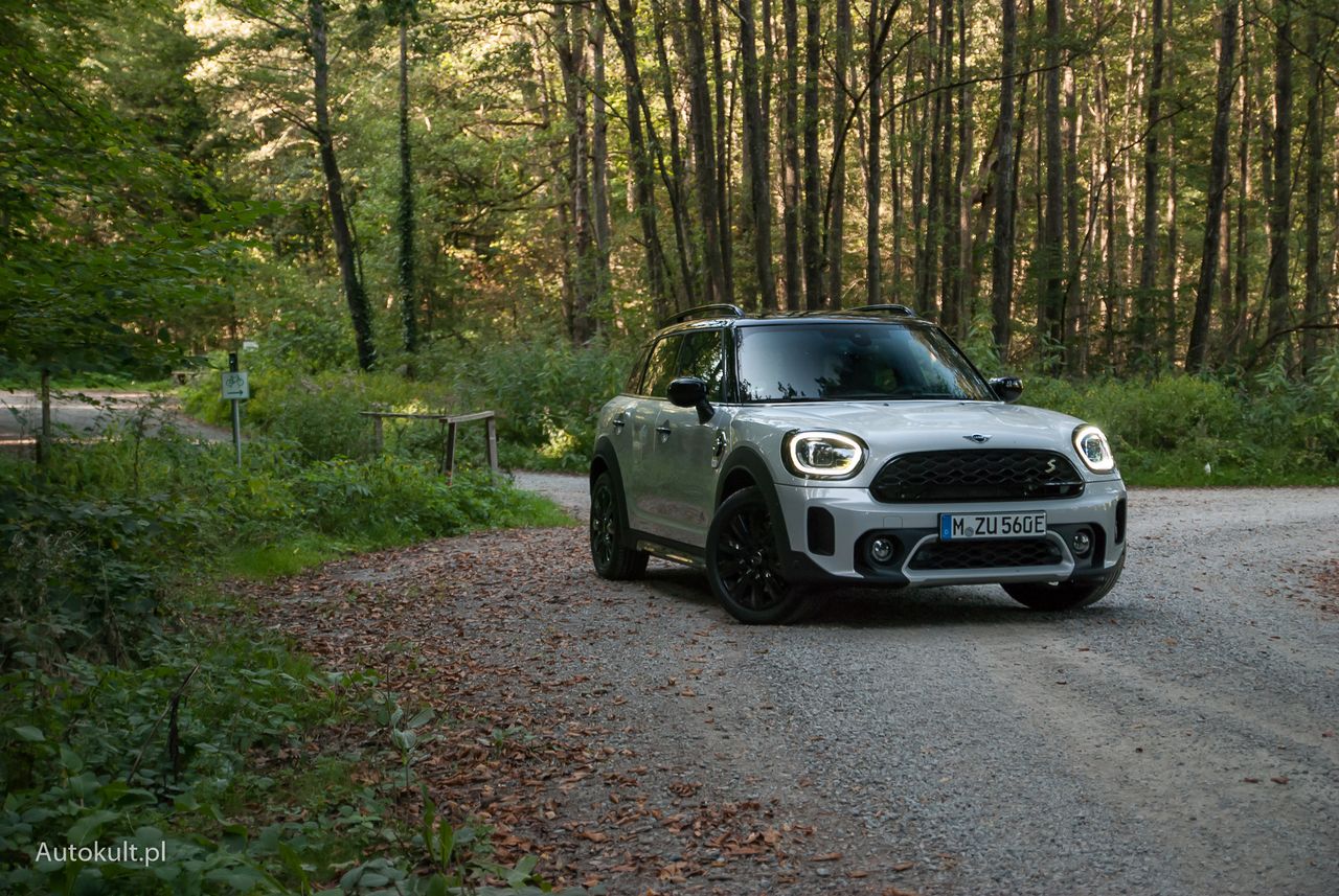 Pierwsza jazda: Mini Countryman S E All4 - styl nad funkcjonalnością